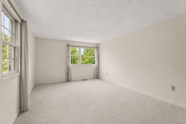 81 Clear Pond Drive 81, Walpole, MA 02081