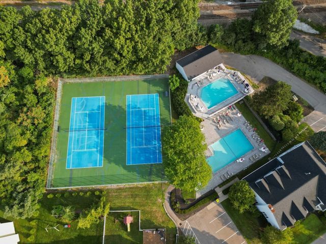 81 Clear Pond Drive 81, Walpole, MA 02081