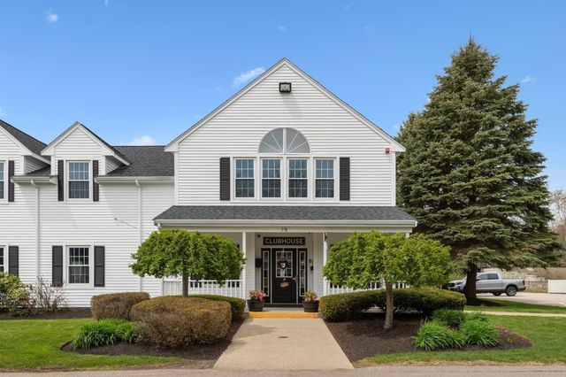 81 Clear Pond Drive 81, Walpole, MA 02081