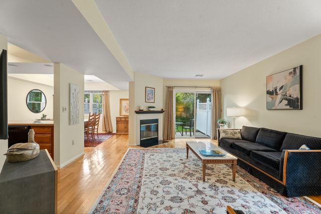 81 Clear Pond Drive 81, Walpole, MA 02081