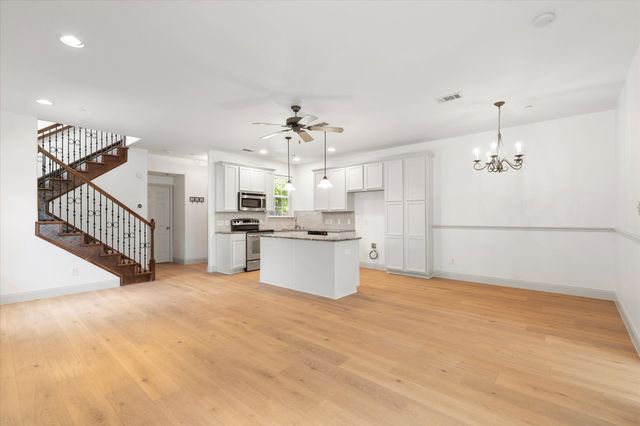 706 S Jupiter Road 1101, Allen, TX 75002