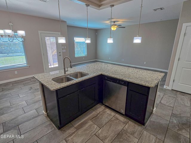 2704 Tierra Oasis Street, El Paso, TX 79938