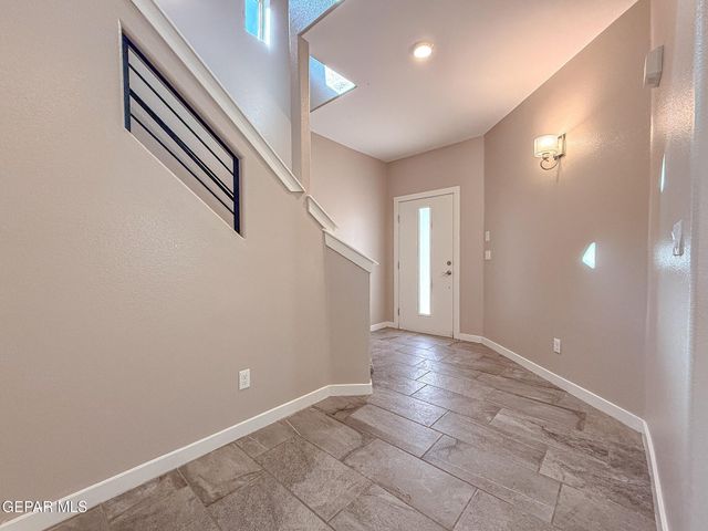 2704 Tierra Oasis Street, El Paso, TX 79938