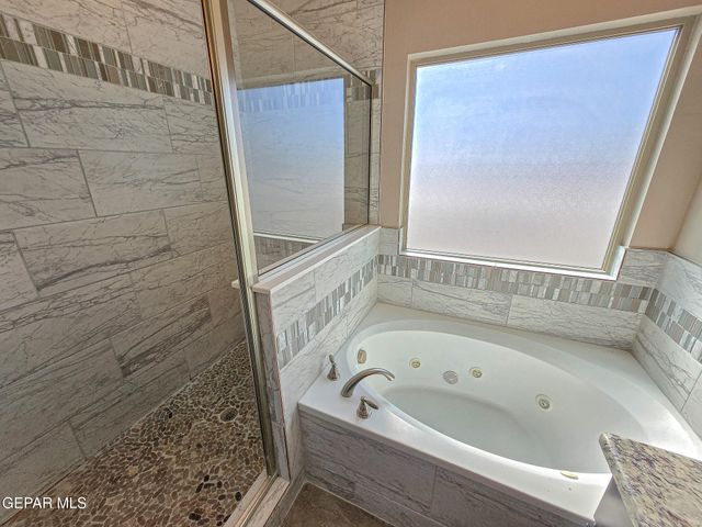 2704 Tierra Oasis Street, El Paso, TX 79938