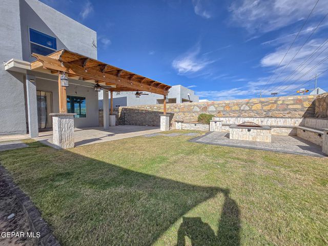 2704 Tierra Oasis Street, El Paso, TX 79938