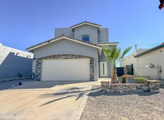 2704 Tierra Oasis Street, El Paso, TX 79938