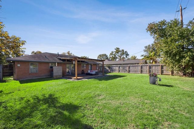 1122 W 31st Street, Houston, TX 77018