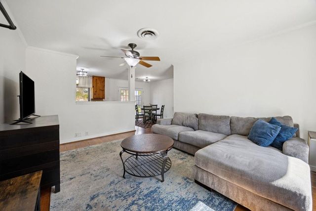 1122 W 31st Street, Houston, TX 77018