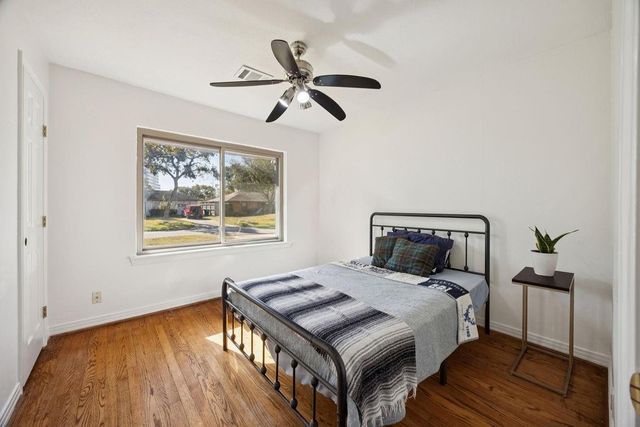 1122 W 31st Street, Houston, TX 77018