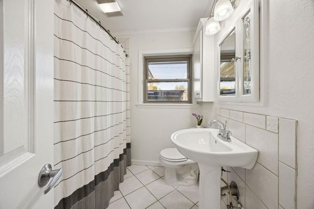 1122 W 31st Street, Houston, TX 77018