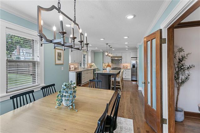 109 W 65th Street, Kansas City, MO 64113
