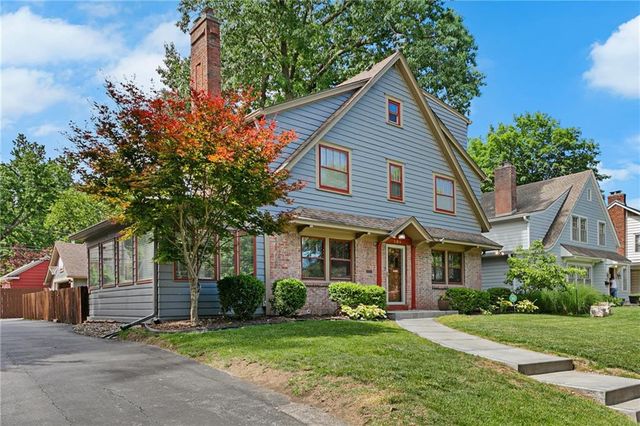 109 W 65th Street, Kansas City, MO 64113