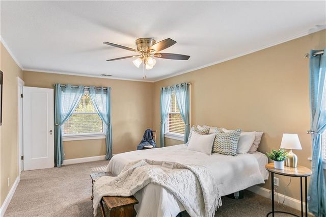109 W 65th Street, Kansas City, MO 64113