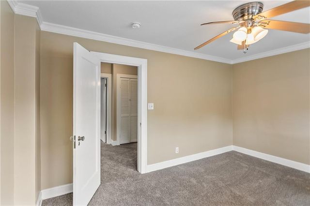 109 W 65th Street, Kansas City, MO 64113