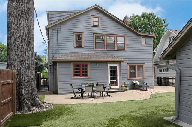 109 W 65th Street, Kansas City, MO 64113