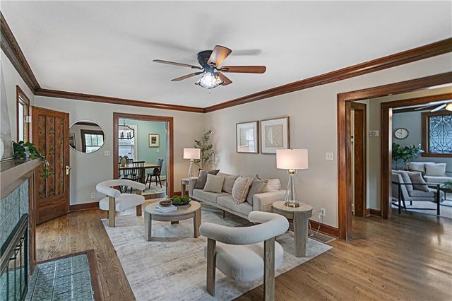 109 W 65th Street, Kansas City, MO 64113