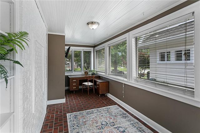 109 W 65th Street, Kansas City, MO 64113