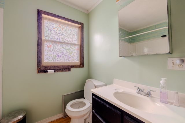 305 W Bronson St, Sparta, TN 38583