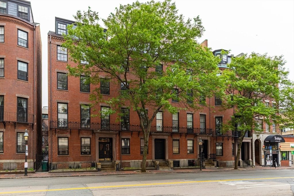 17 Bowdoin St 3C, Boston, MA 02114