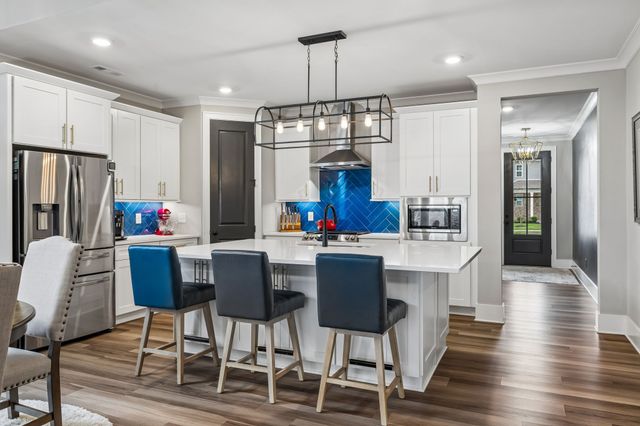 2064 Neill Ln, Cross Plains, TN 37049