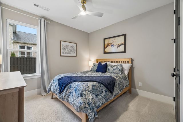 2064 Neill Ln, Cross Plains, TN 37049