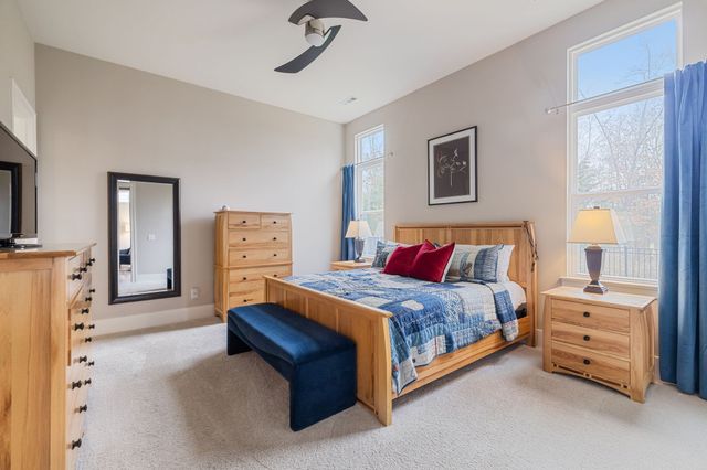 2064 Neill Ln, Cross Plains, TN 37049