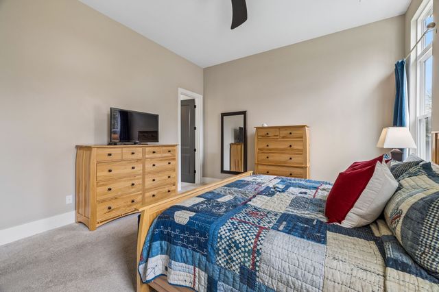 2064 Neill Ln, Cross Plains, TN 37049