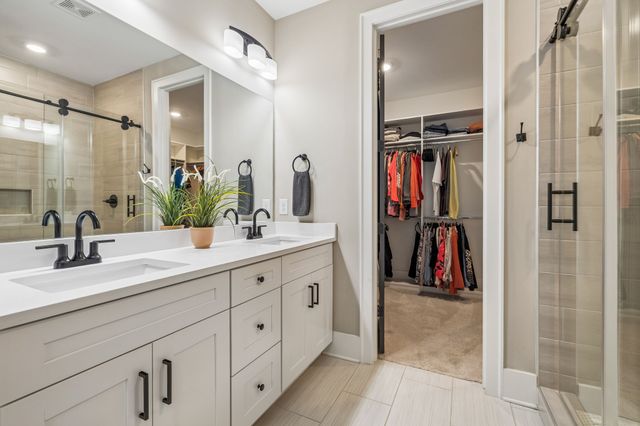 2064 Neill Ln, Cross Plains, TN 37049