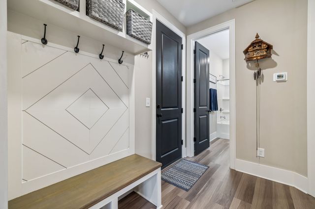 2064 Neill Ln, Cross Plains, TN 37049