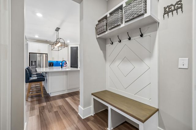 2064 Neill Ln, Cross Plains, TN 37049