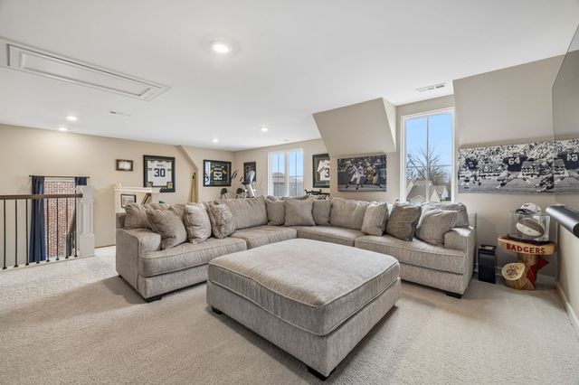 2064 Neill Ln, Cross Plains, TN 37049