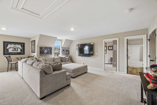 2064 Neill Ln, Cross Plains, TN 37049