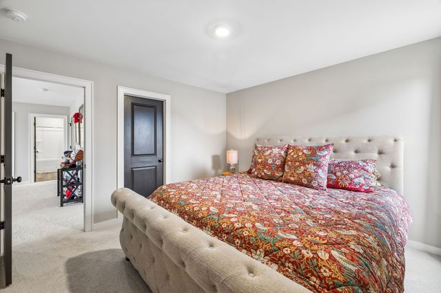 2064 Neill Ln, Cross Plains, TN 37049