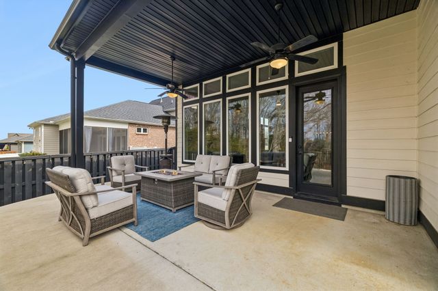 2064 Neill Ln, Cross Plains, TN 37049