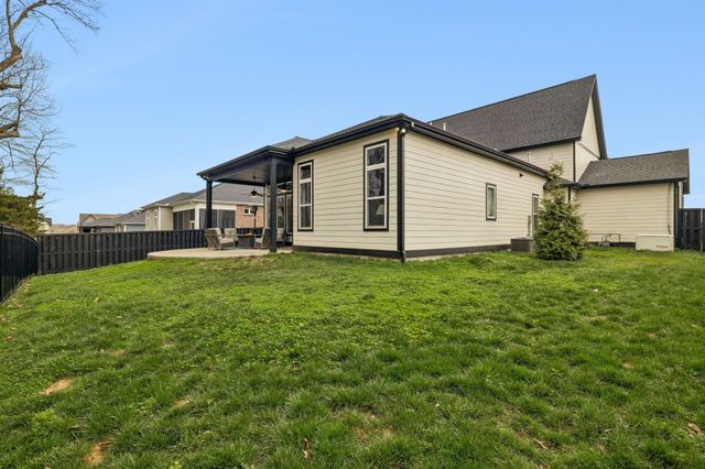 2064 Neill Ln, Cross Plains, TN 37049