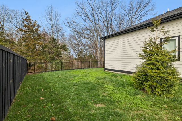 2064 Neill Ln, Cross Plains, TN 37049