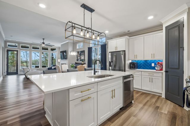 2064 Neill Ln, Cross Plains, TN 37049