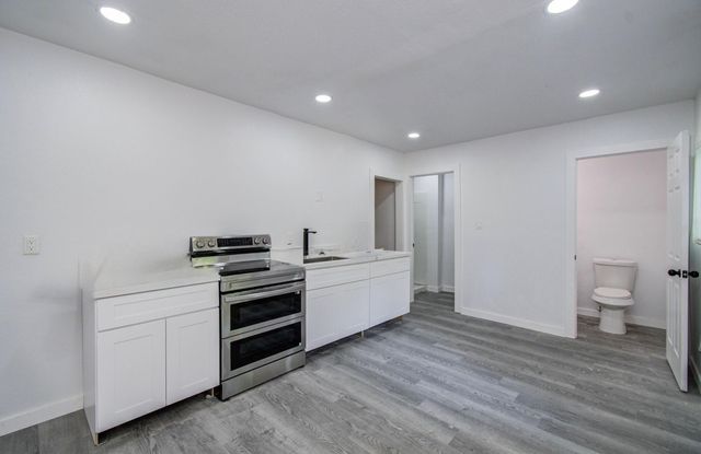 619 River Plantation Drive, Conroe, TX 77302