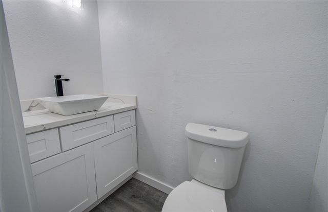 619 River Plantation Drive, Conroe, TX 77302