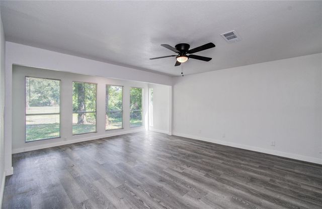 619 River Plantation Drive, Conroe, TX 77302