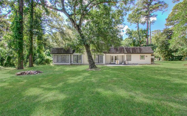 619 River Plantation Drive, Conroe, TX 77302