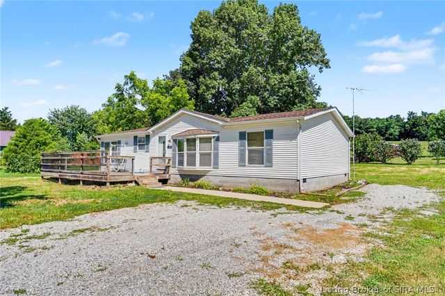 8390 Beech Street SE, Elizabeth, IN 47117