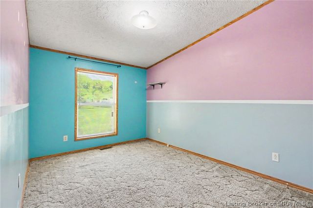 8390 Beech Street SE, Elizabeth, IN 47117