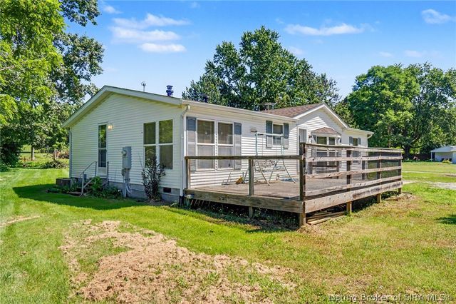 8390 Beech Street SE, Elizabeth, IN 47117