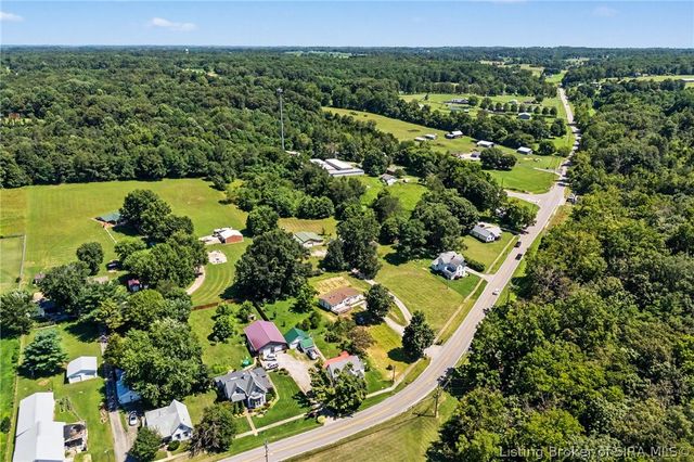 8390 Beech Street SE, Elizabeth, IN 47117