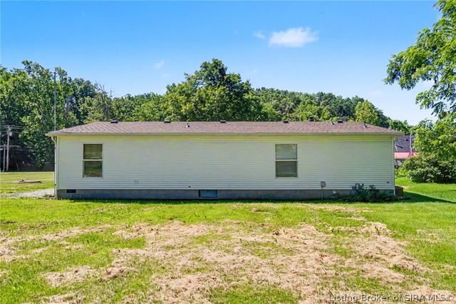 8390 Beech Street SE, Elizabeth, IN 47117