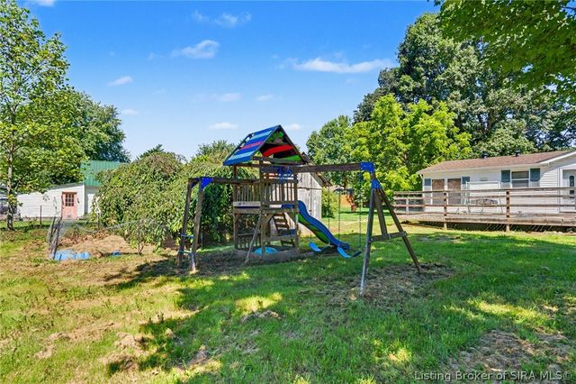 8390 Beech Street SE, Elizabeth, IN 47117