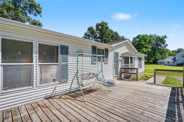 8390 Beech Street SE, Elizabeth, IN 47117