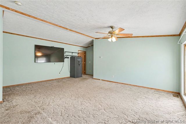8390 Beech Street SE, Elizabeth, IN 47117