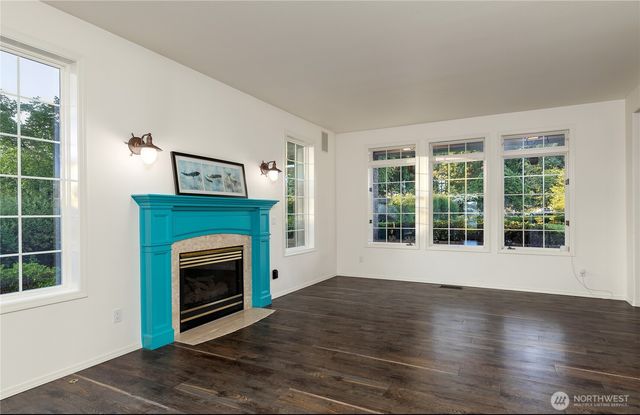 1860 E Island Lake Drive, Shelton, WA 98584